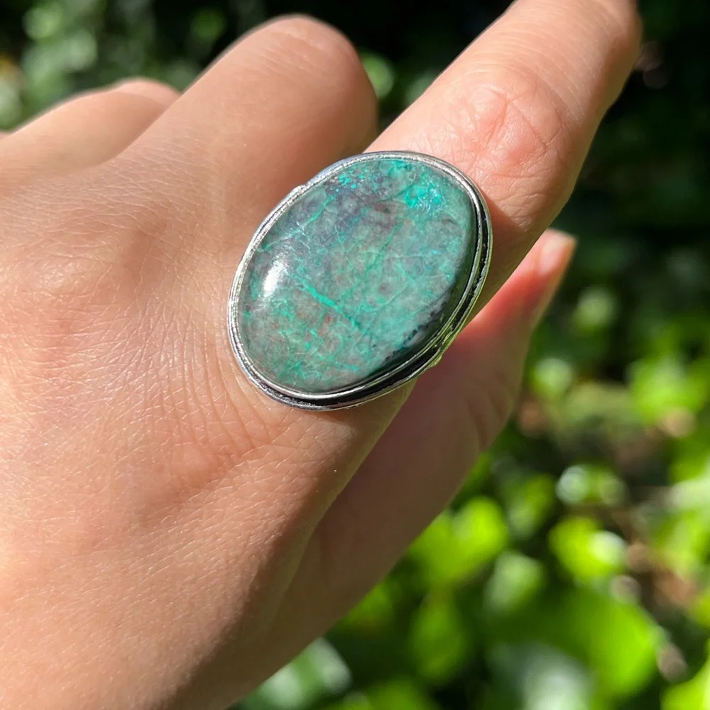 Size 9.5 925‎ silver plated Chrysocolla ring oval shape